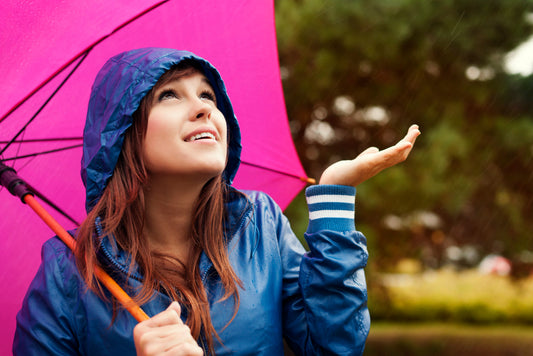 Embrace Frizz-Free Hair in the Rainy Season!