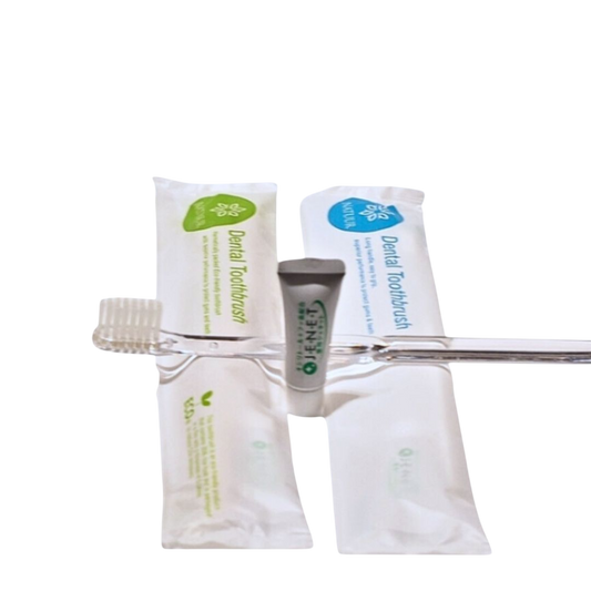 NATUUR Extra Gentle Toothbrush & Toothpaste Travel Pack