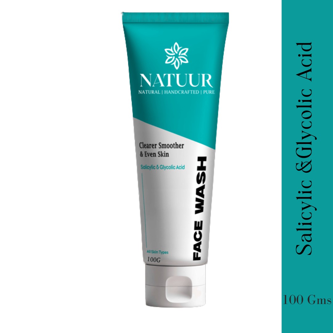 Natuur.in Clarifying Cleanser 100g tube with salicylic and glycolic acid for clear, smooth, and balanced skin.