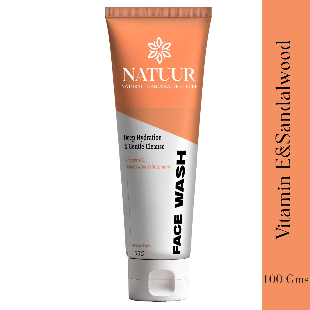 Natuur.in nourishing cream face wash with Vitamin E, sandalwood, and rosemary in a 100g squeeze tube.